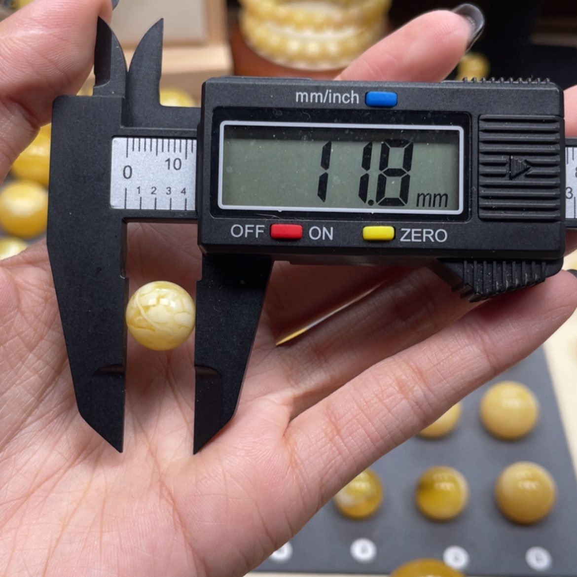【闪购商品】琥珀珠宝奇石未镶嵌红*