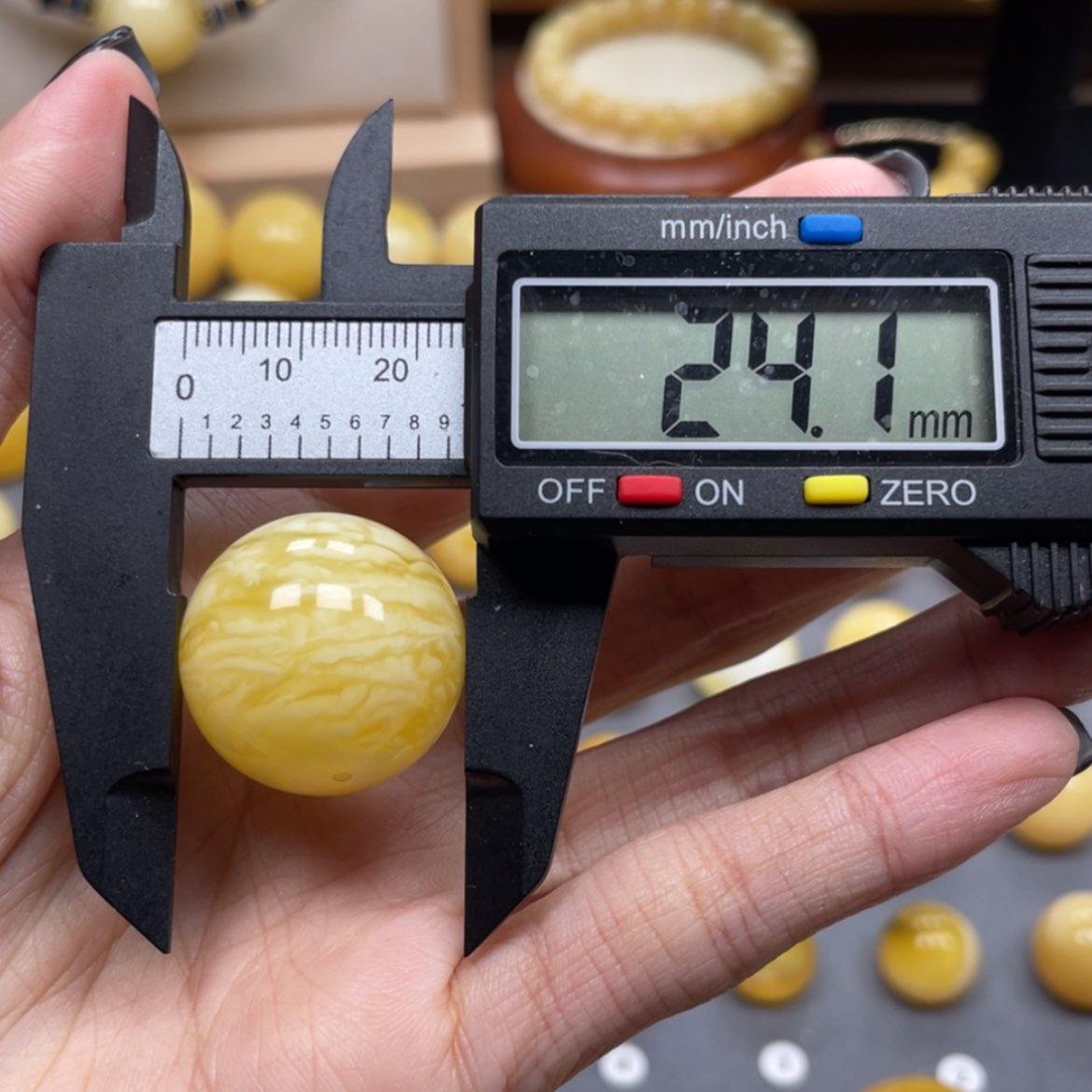 【闪购商品】琥珀珠宝奇石未镶嵌小**沉