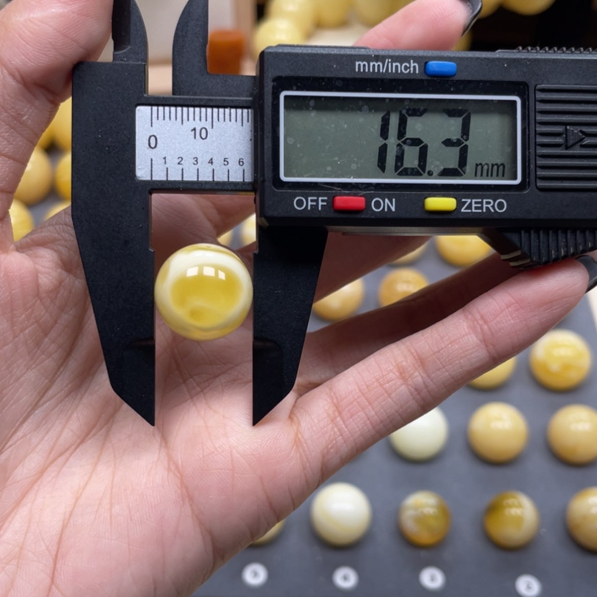 【闪购商品】琥珀珠宝奇石未镶嵌困*呼