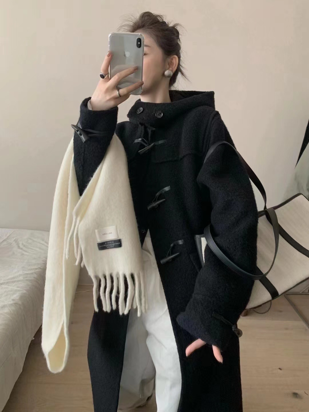 【仅支持48小时内退换】大R苏丽连帽牛角扣大衣