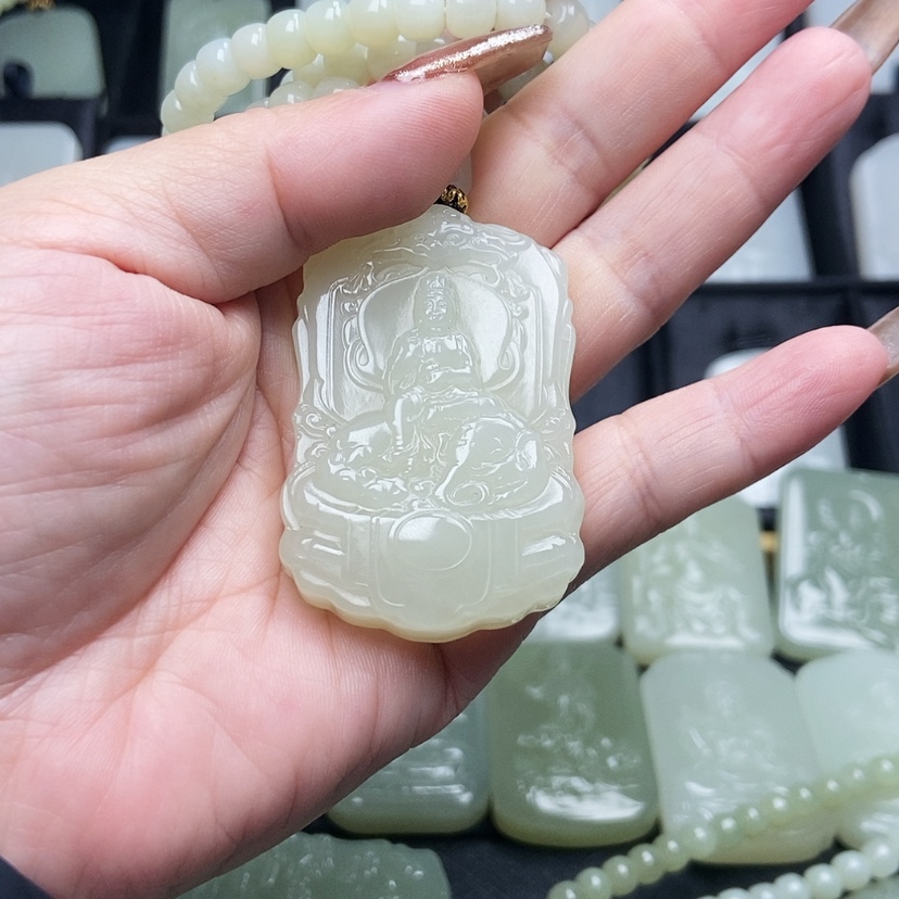 【闪购商品】和田玉颈饰未镶嵌邪*