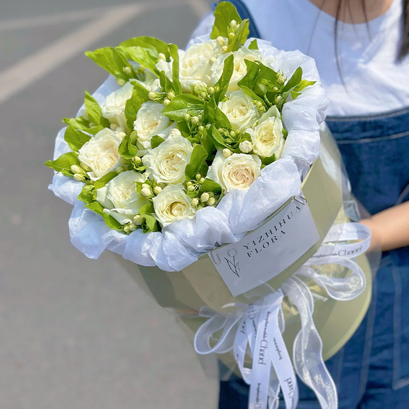 【梨园颂】9朵白玫瑰搭配茉莉花送女友送闺蜜送朋友生日鲜花夏天鲜花仪式感鲜花小时达直播送花上门