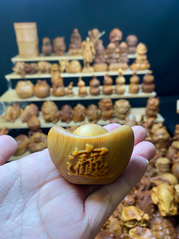 崖柏木雕元宝一物一拍