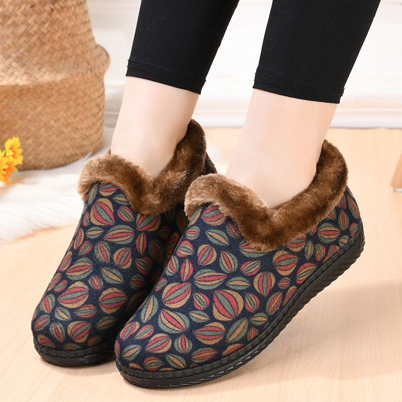 冬季老北京棉鞋女加绒保暖老人奶奶鞋短靴加厚防滑休闲妈妈鞋棉鞋