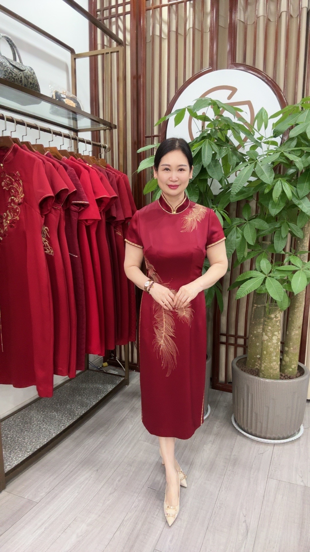 17376朱紫瑜酒红色女款中式喜婆婆喜妈妈婚宴旗袍1.10米喜庆高贵