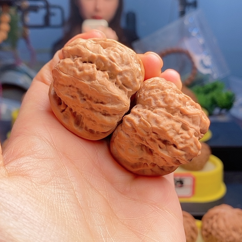 【闪购商品】桃核把件肌肉蛙39