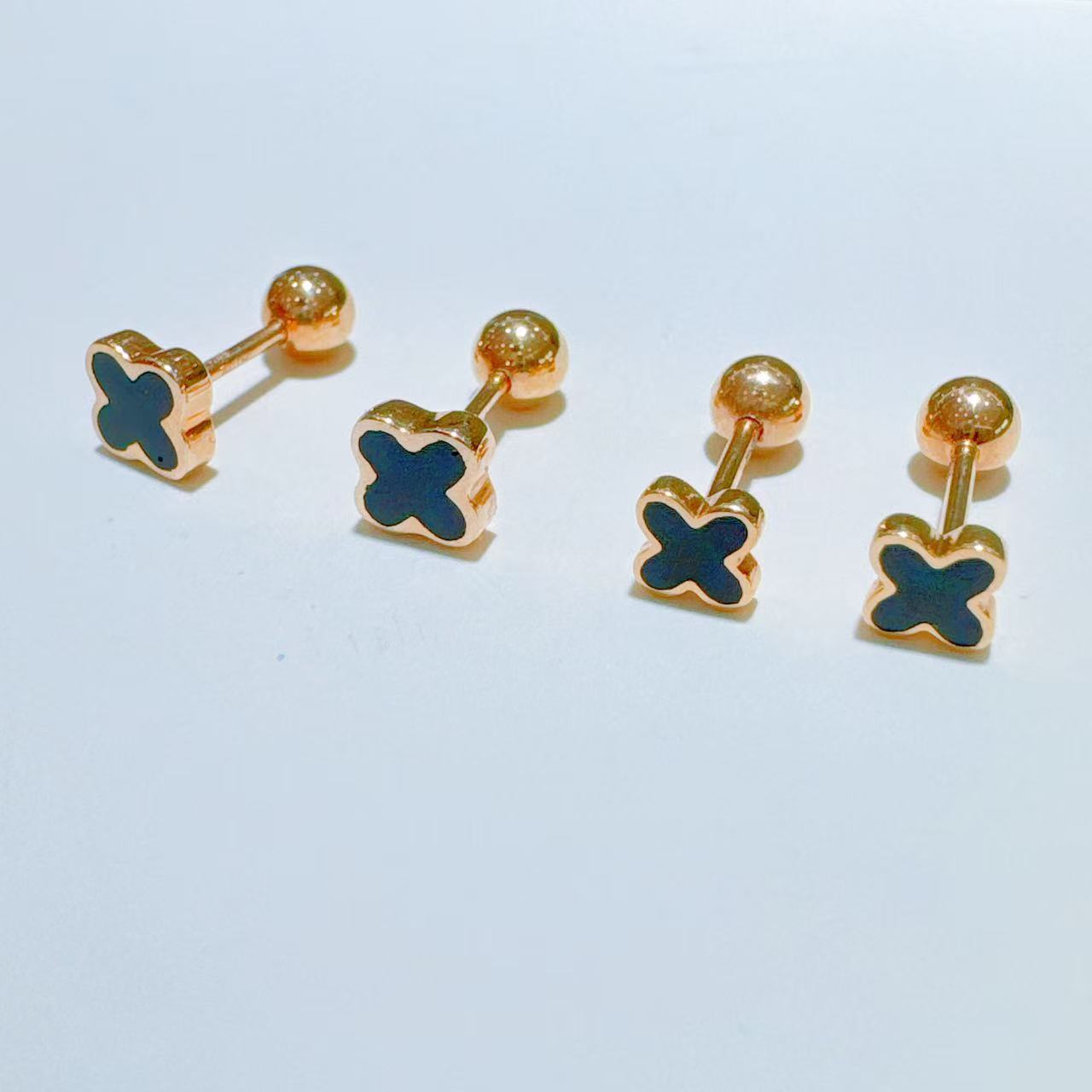 金750四叶草时尚耳饰