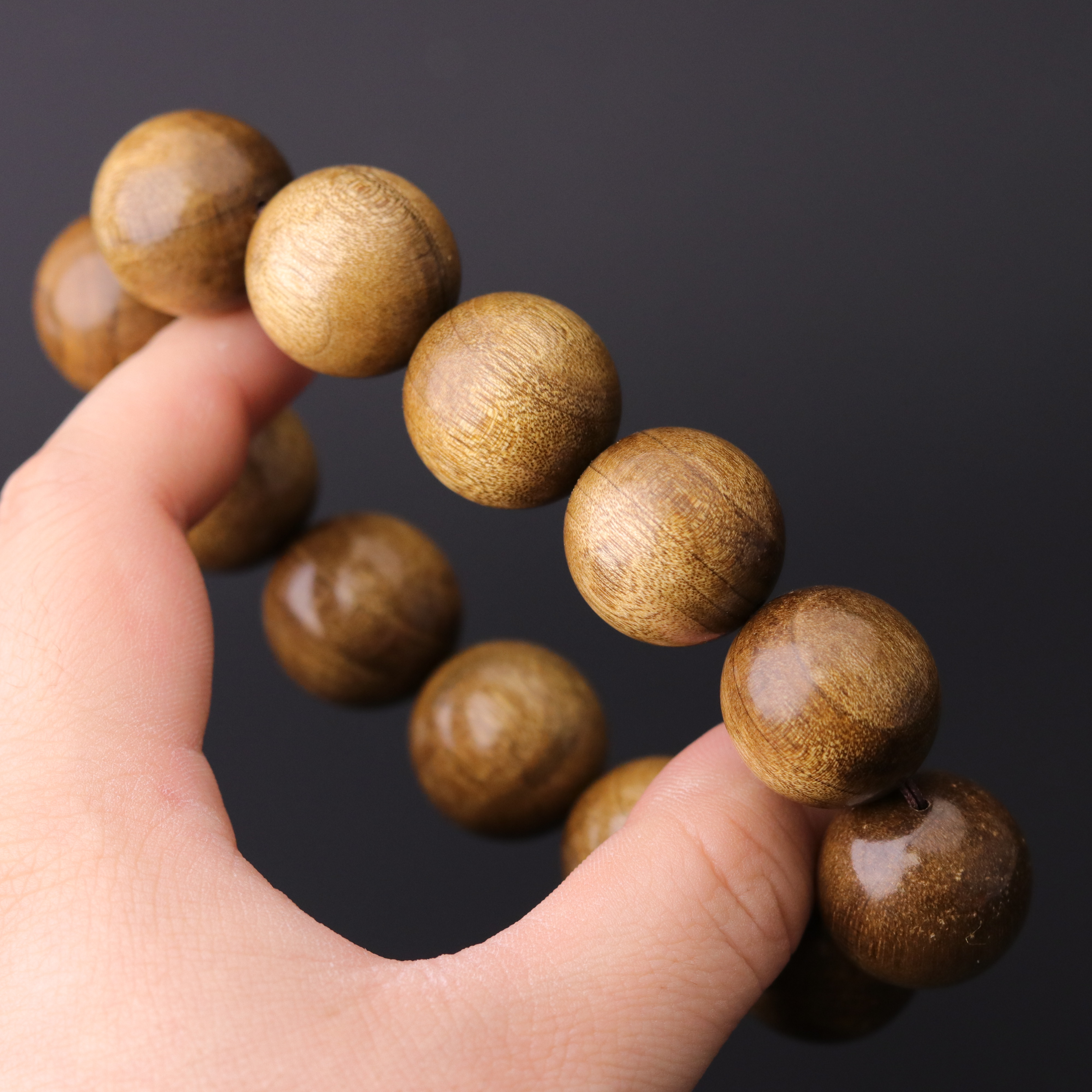 S6098【金丝楠】偏阴沉大尺寸圆珠手串文玩木串（送工具）