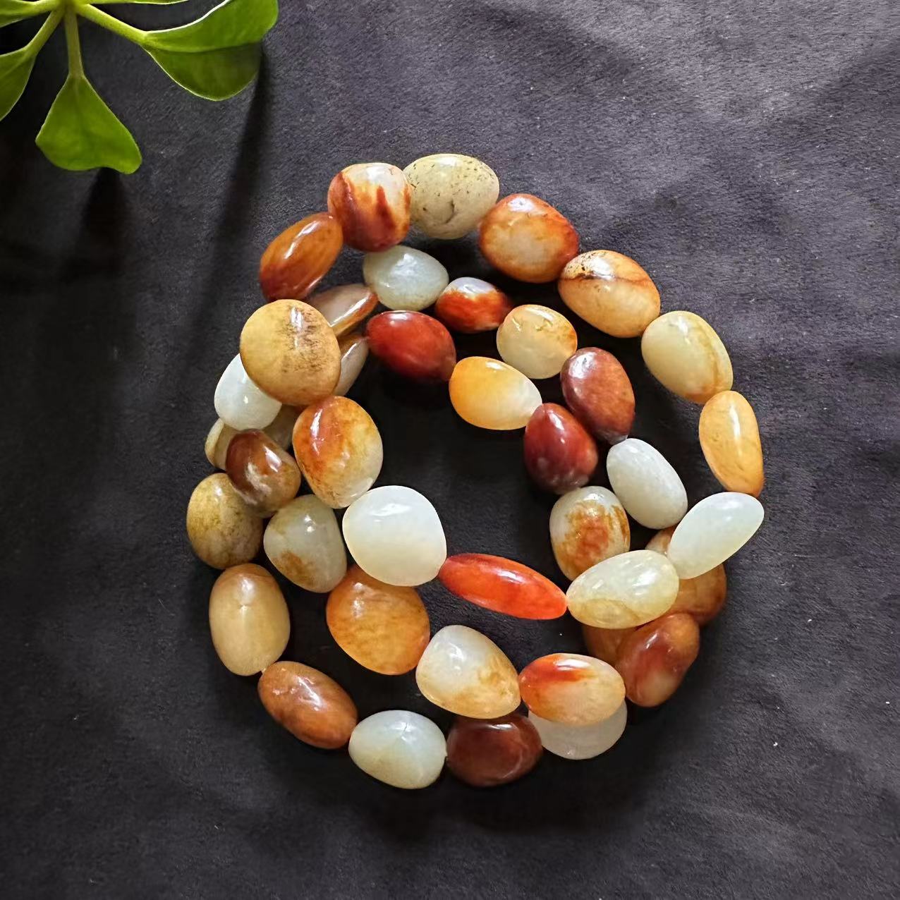 新疆和田玉红皮随形手串多样性发货拍一发一