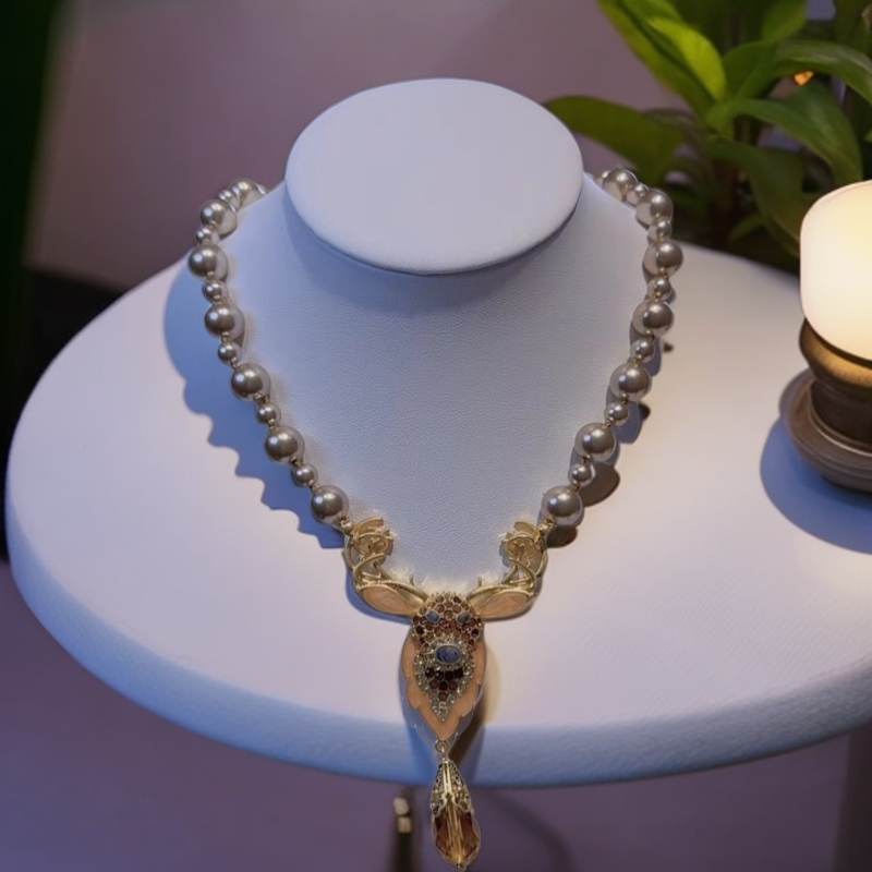 铜合金仿珍珠项链 鹿头大项链