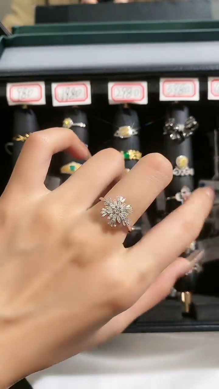 【闪购商品】钻石戒指/指环18K金镶嵌40分钻石戒指