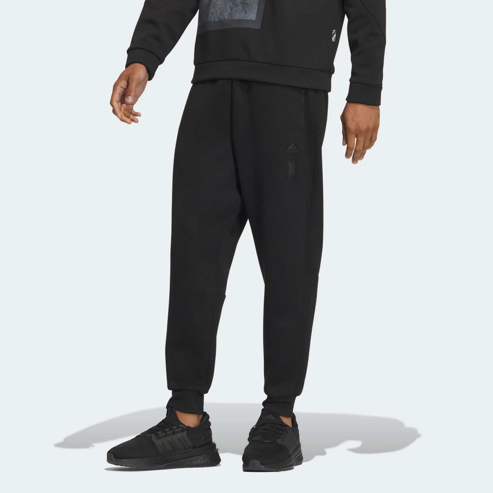 Adidas 武极系列秋季休闲舒适棉质运动长裤 IP4905/06