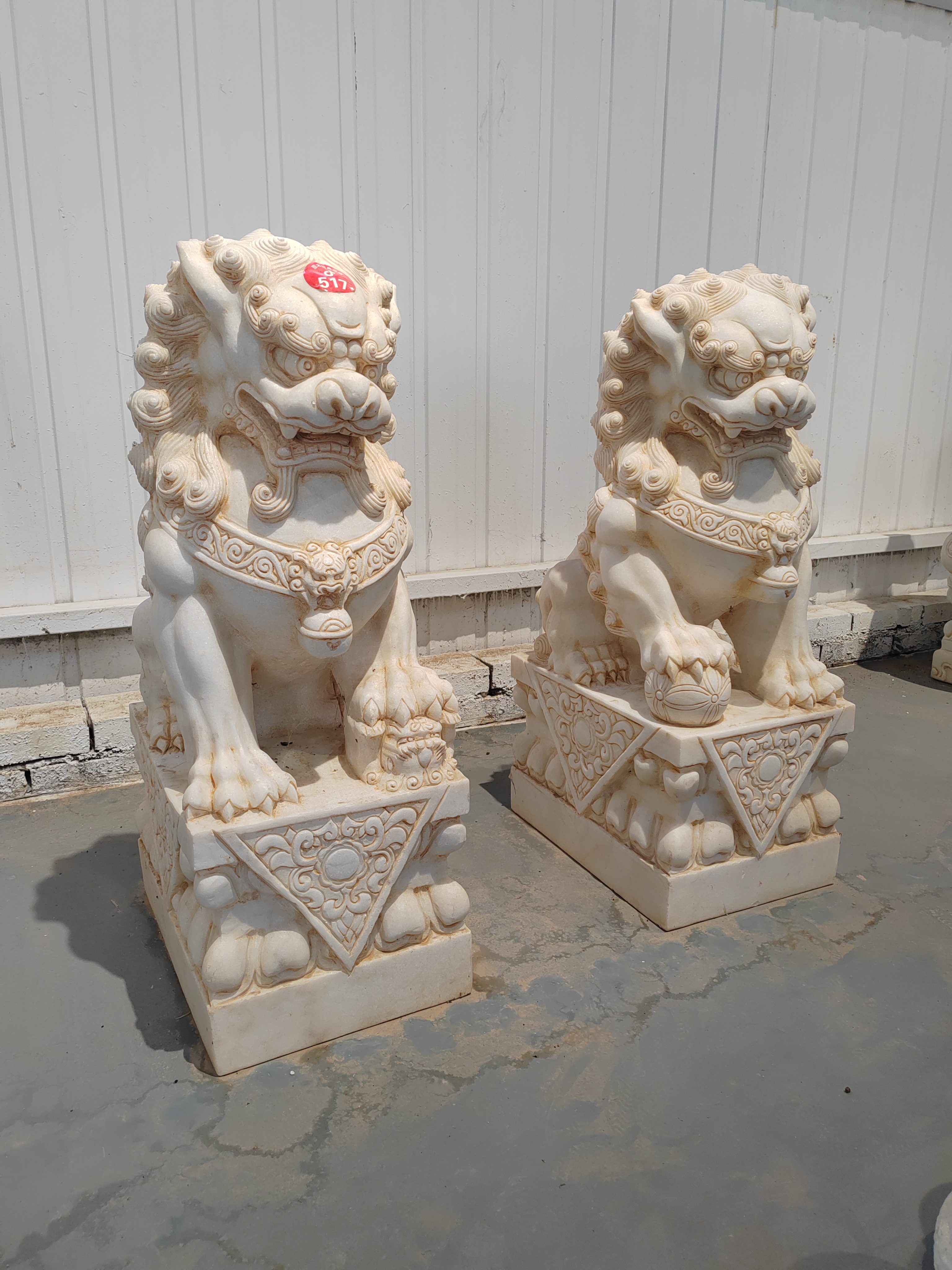 汉白玉，狮子，世代兴隆，门口庭院，酒店会所，景观，皆可