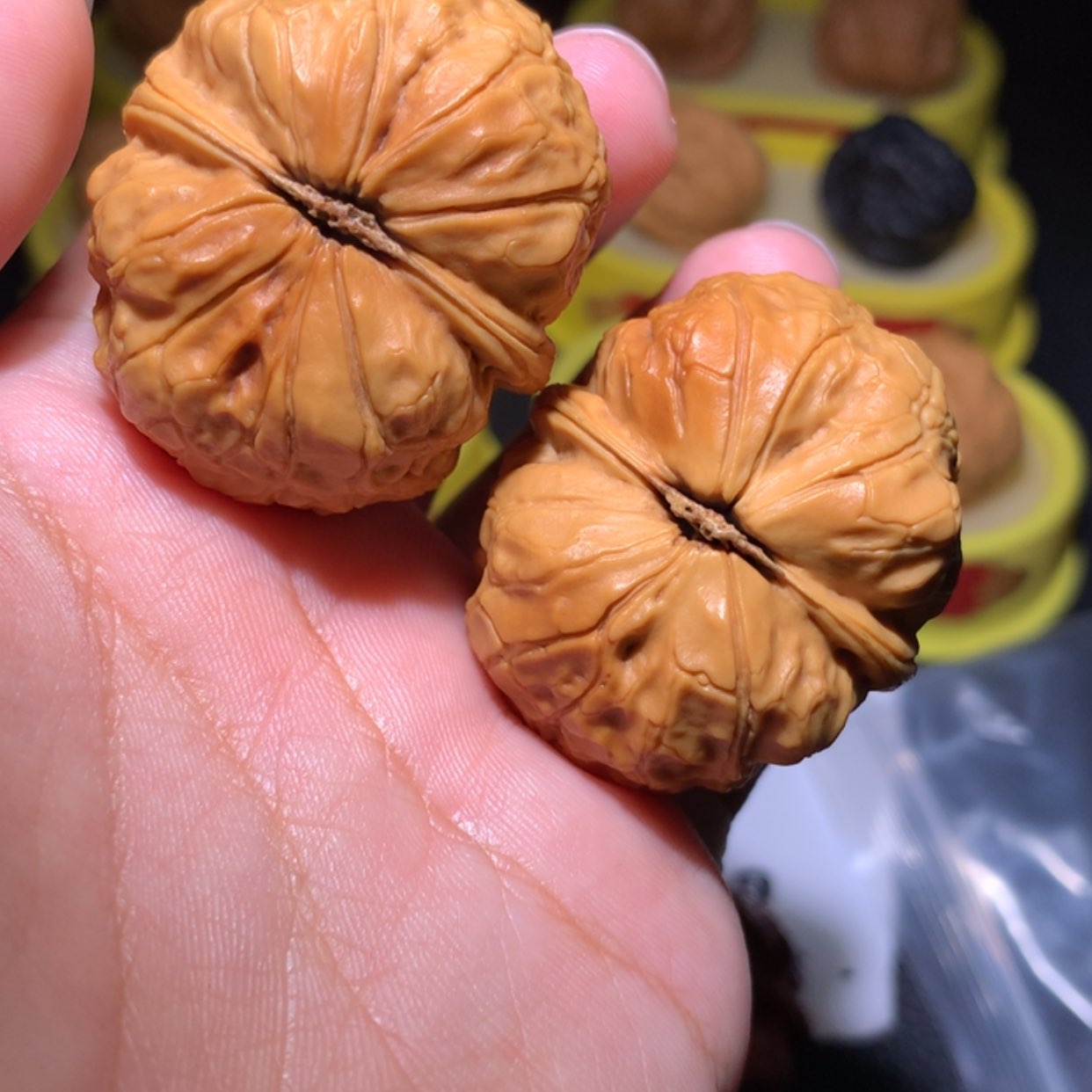 【闪购商品】文玩核桃吊坠-****