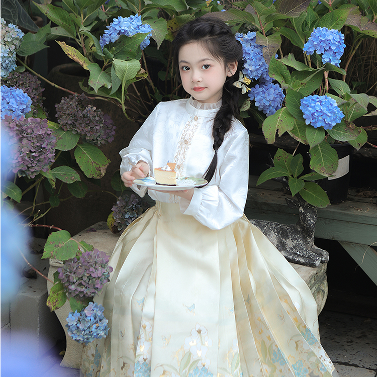 旗铂- 无尽夏 春款2024爆款亲子装女童马面裙儿童套装中式国风