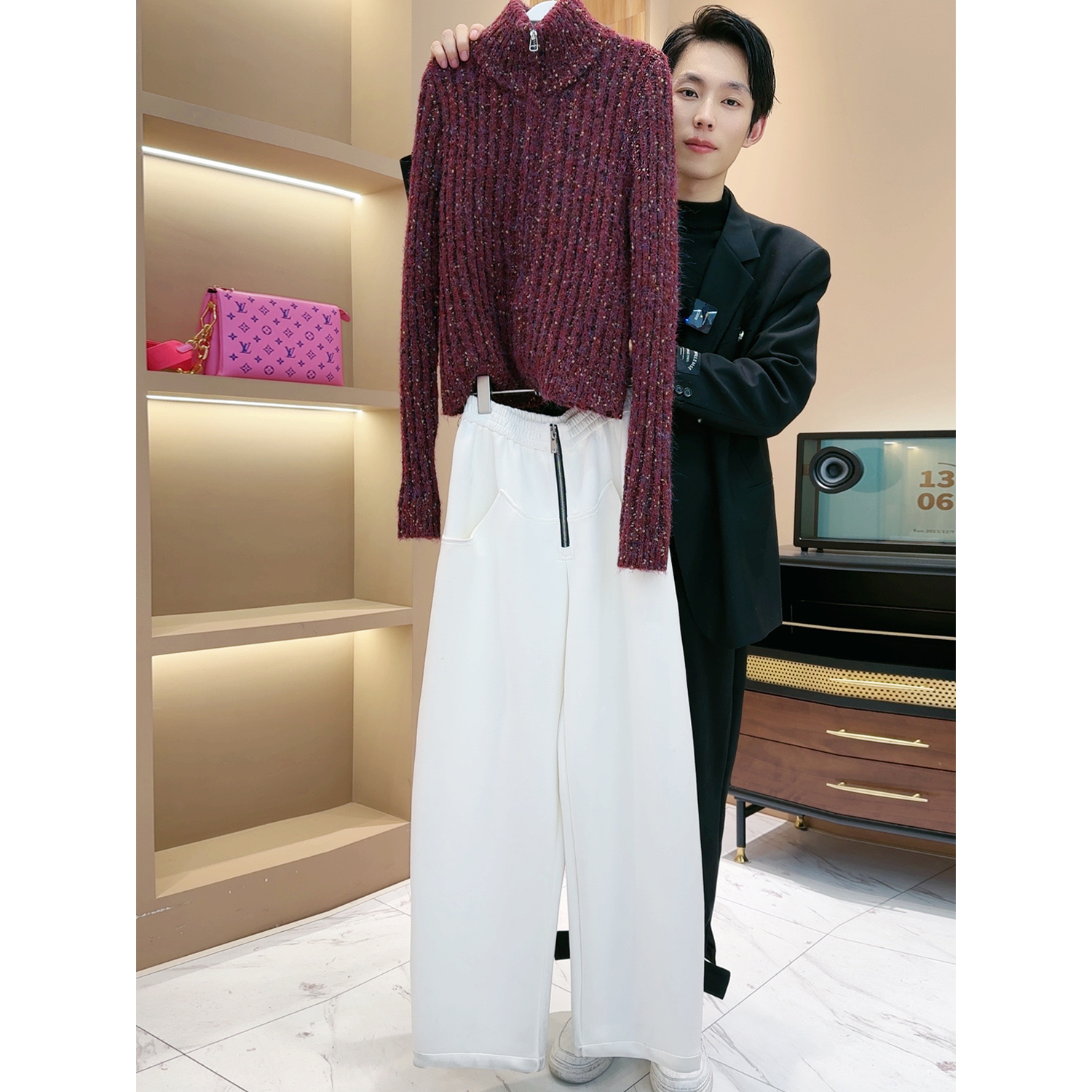 【LING哥定制】冬季复古感气质立领毛衣2293A+白色显瘦镰刀裤651A