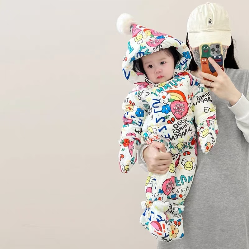 悠蓓蔓婴儿羽绒服连体衣男女宝宝外出连体哈衣新生儿冬季加厚抱衣
