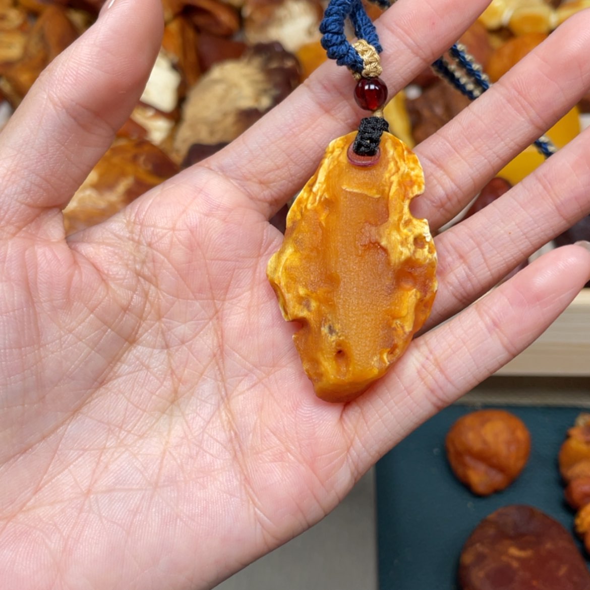 【闪购商品】琥珀珠宝奇石未镶嵌