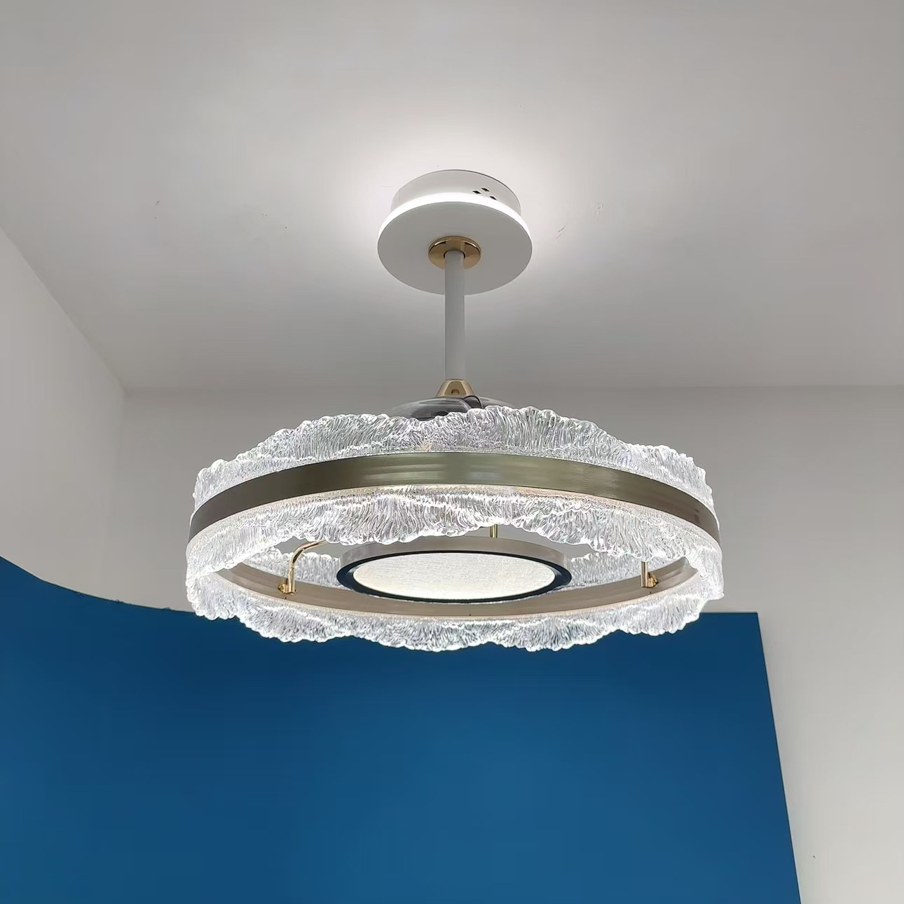 冰裂纹吊扇灯风扇灯2024新款轻奢高级客厅餐厅简约大气餐厅卧室灯