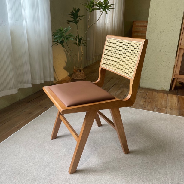 复古北欧简约靠背椅书桌椅轻奢家用藤编软包餐椅实木椅设计师款