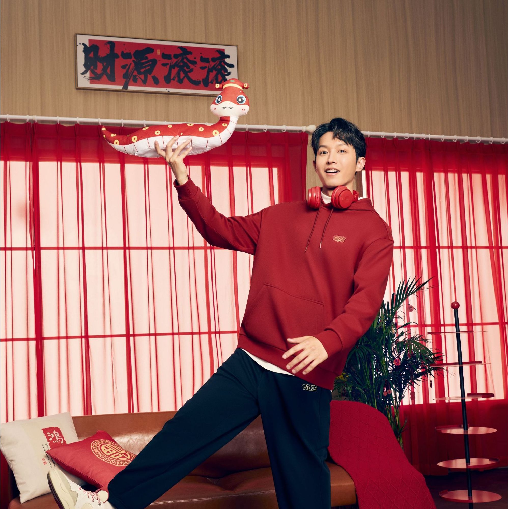 【赵娟专属】鸿星尔克新年情侣卫衣运动加厚连帽长袖-51225101014