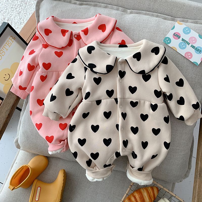 婴儿爱心加绒连体衣冬季外出女宝宝娃娃领韩版爬服新生儿衣服