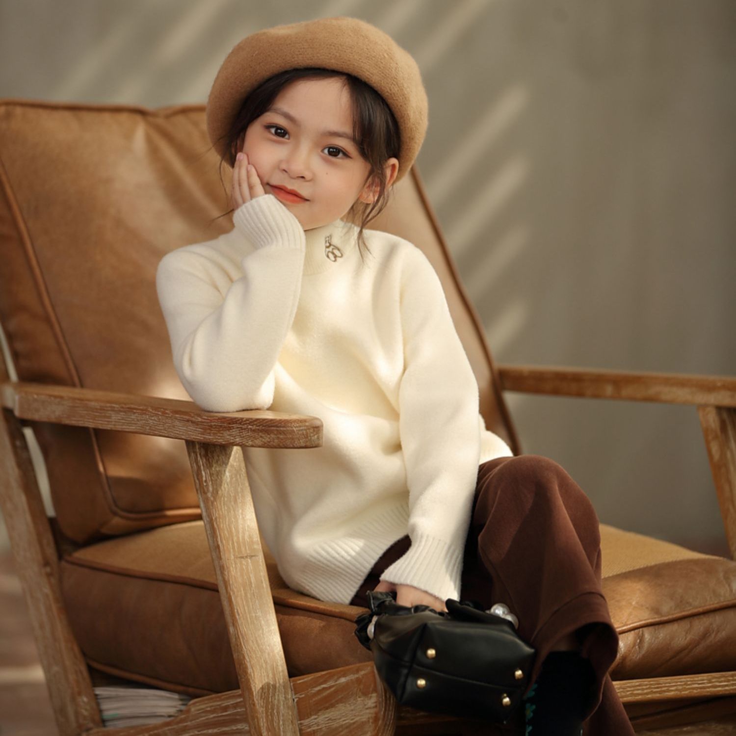 女童2023秋冬新款高领毛衣中领套头可爱时尚一体绒加绒针织打底衫