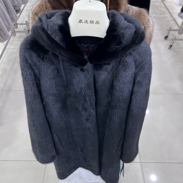 女士女款整貂休闲时尚中长款貂皮女款连帽上衣