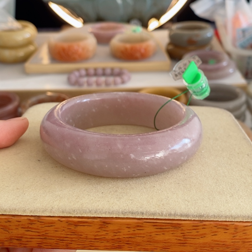 【闪购商品】石英质玉手镯未镶嵌?**?紫玉手镯