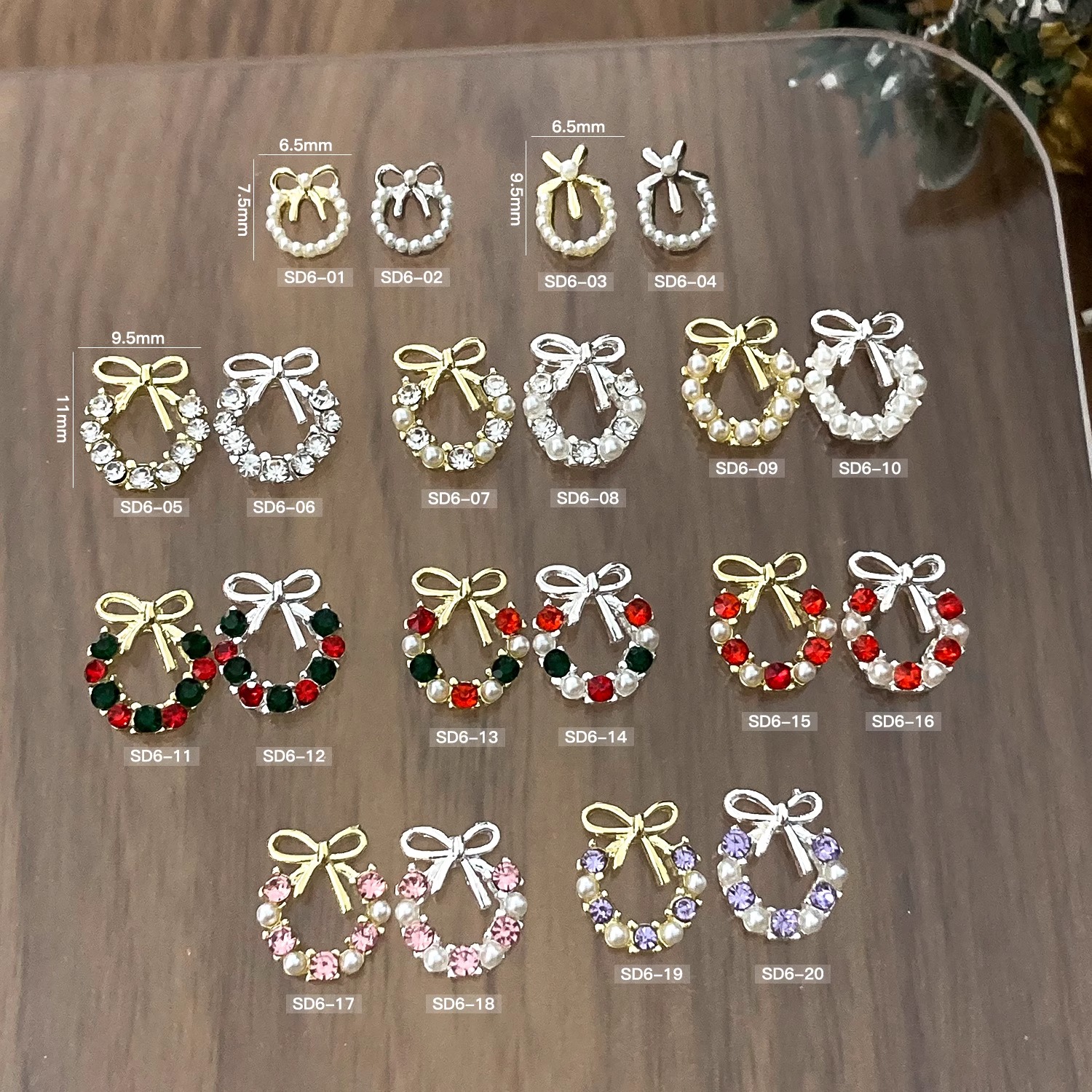 2025新款圣诞节花环蝴蝶结彩钻珍珠美甲饰品轻奢合金立体指甲装饰