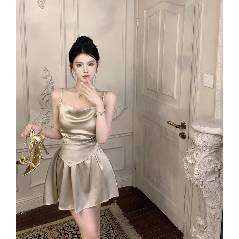 套装女法式高级感缎面荡领不规则吊带秋季新款高腰a字短裙两件套