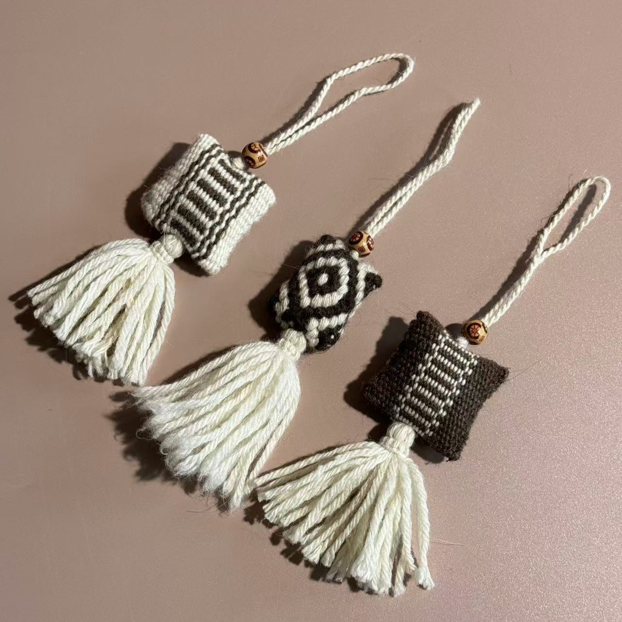 乐乐玛手工编制挂件