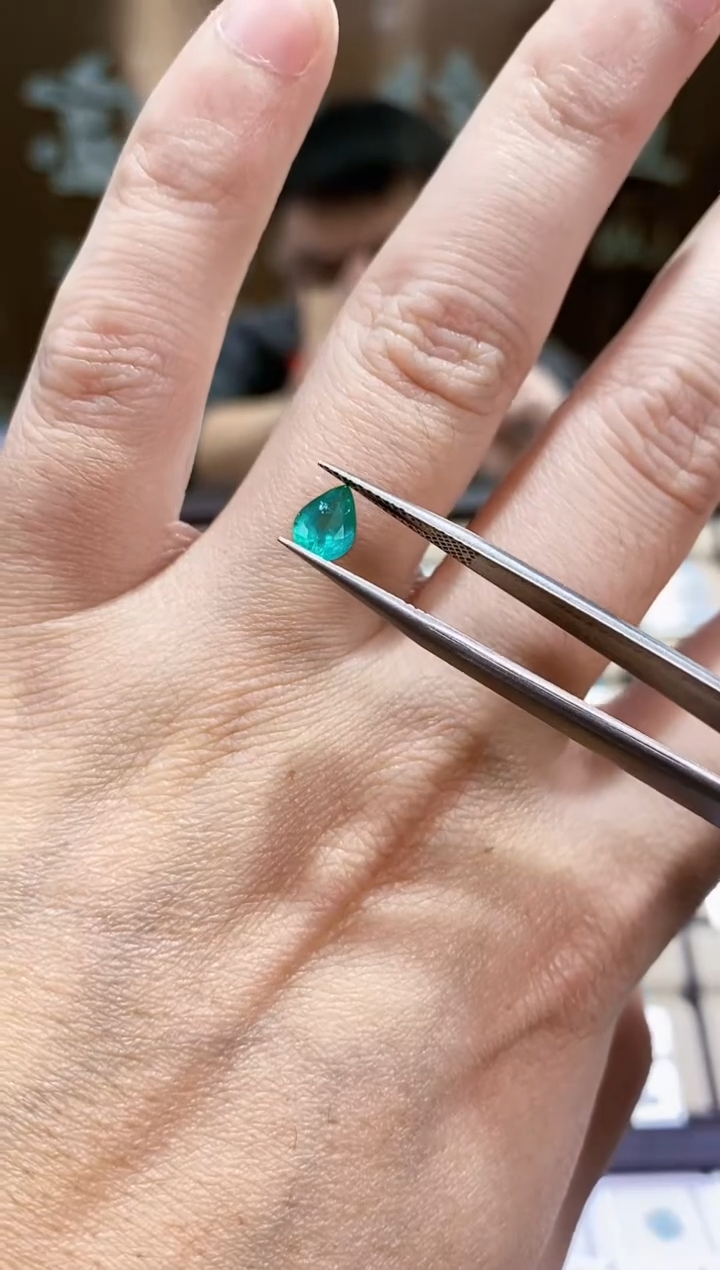 【闪购商品】祖母绿裸石未镶嵌一粒5*7mm