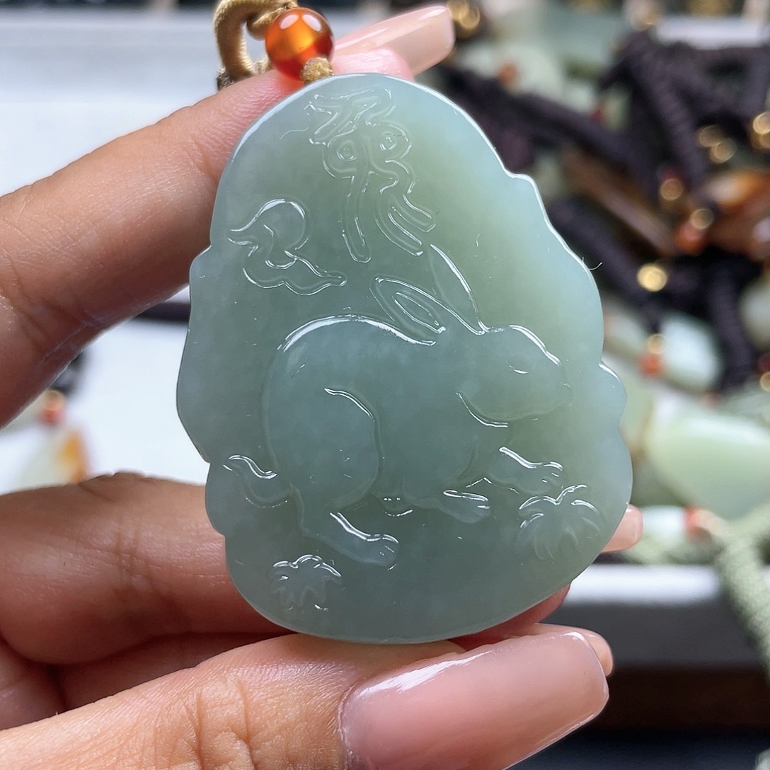 和田玉颈饰未镶嵌双面