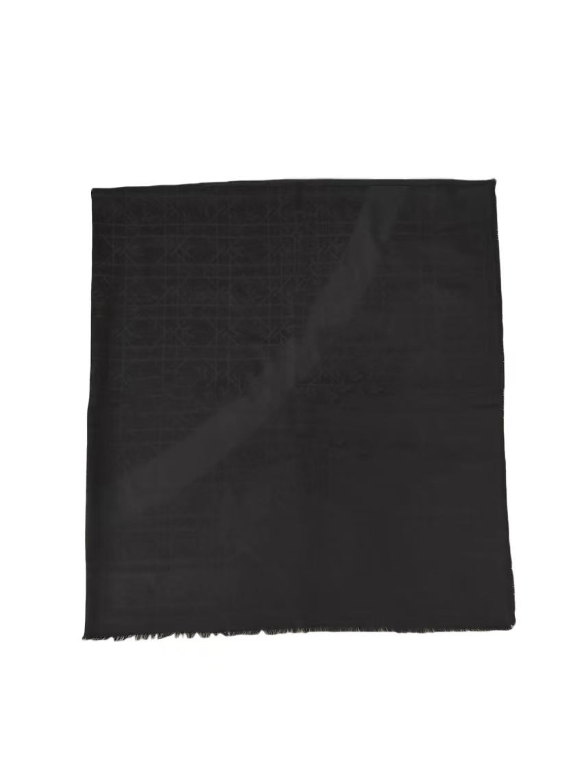 围巾；24-001黑色暗纹围巾