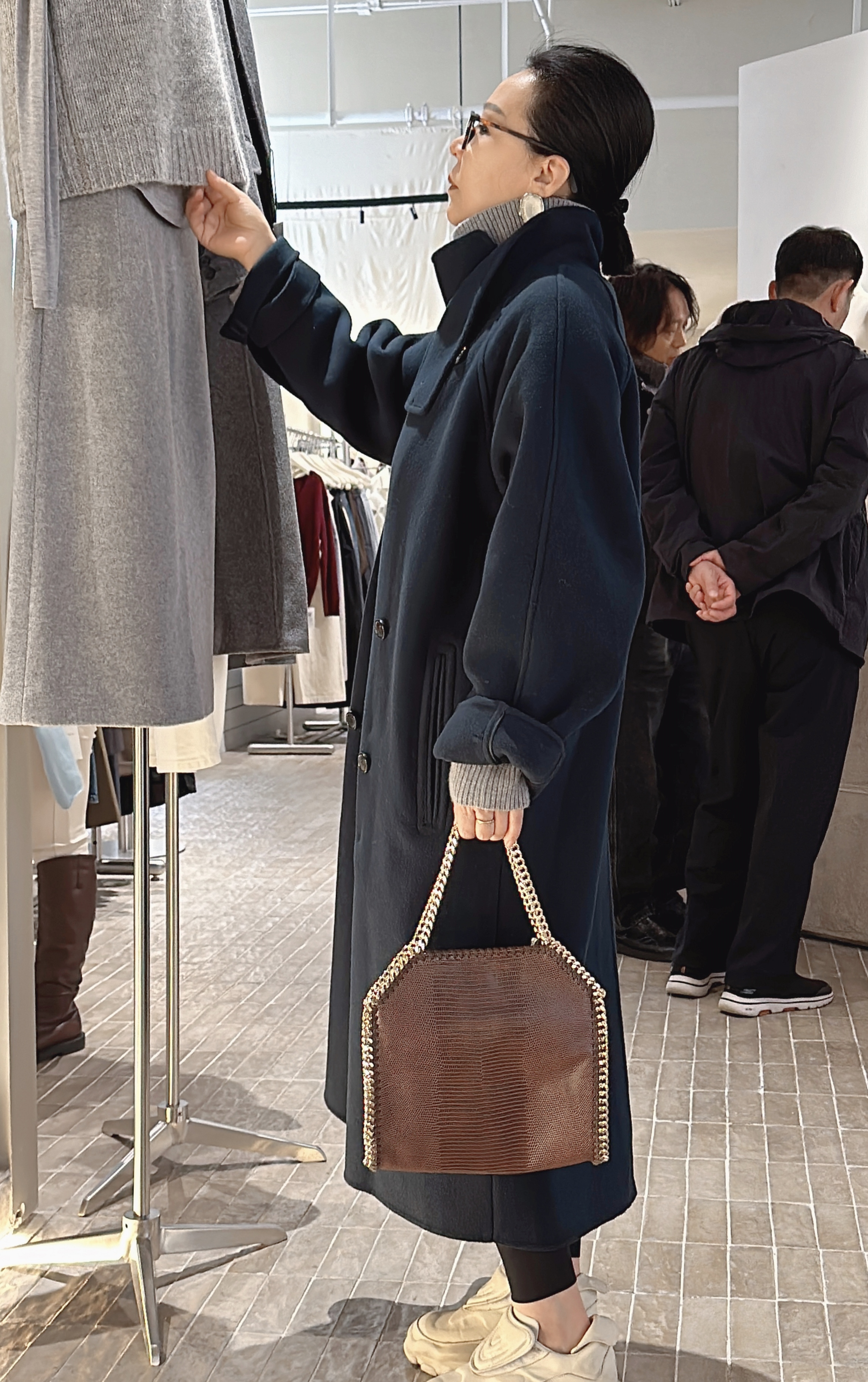 女装；2793-1经典立领大衣