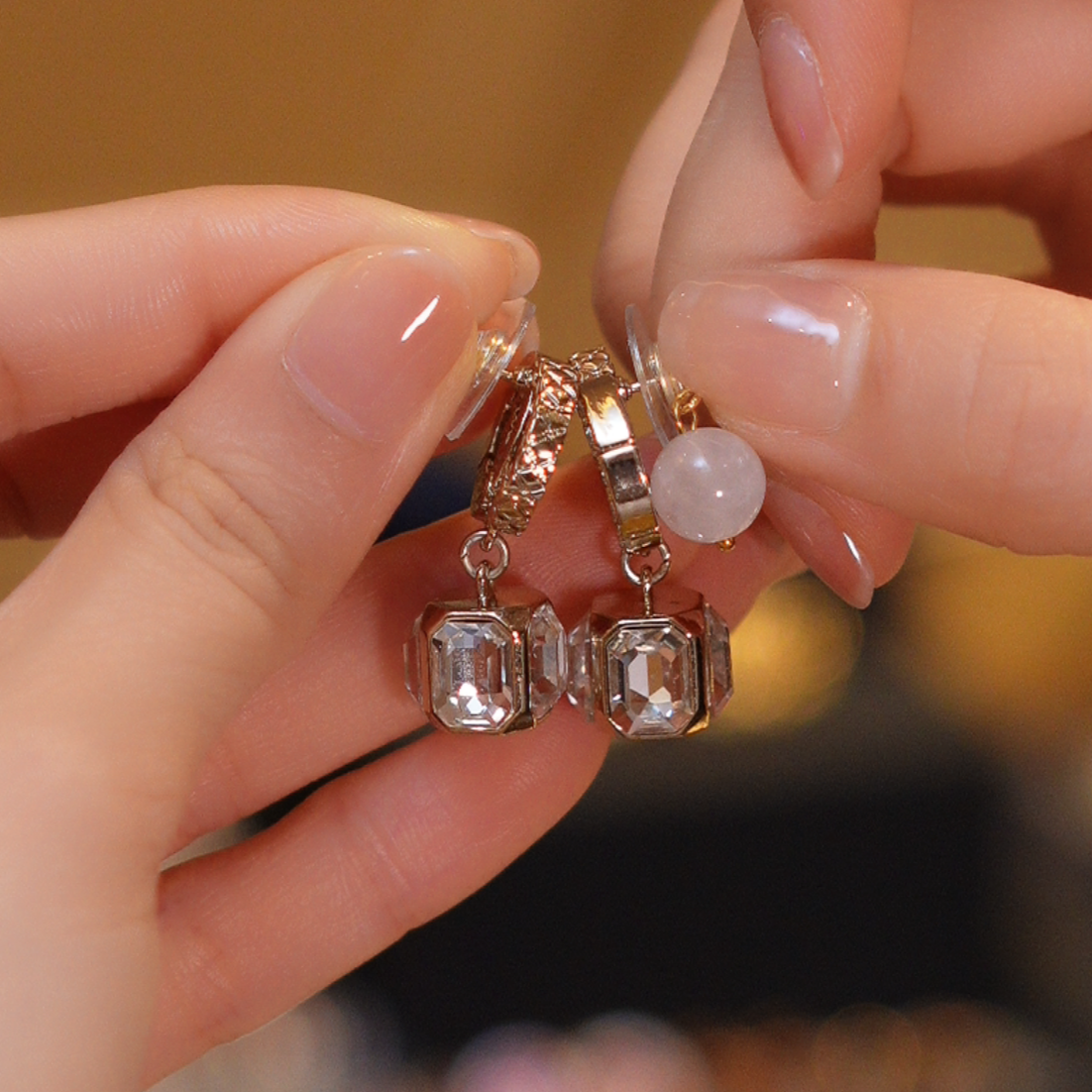 水晶菱格纹方糖耳钉HTDX002变