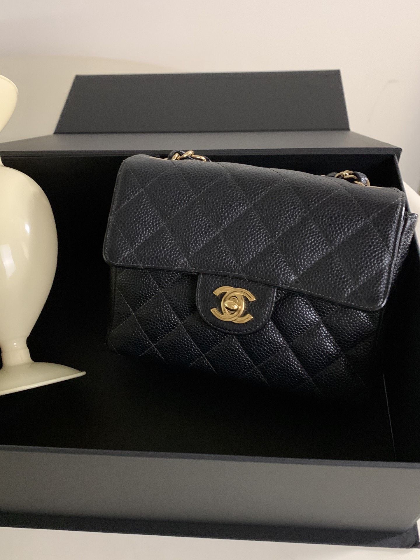 95新 Chanel/香奈儿 HIHI/黑金荔枝牛方胖子 7开/1433210
