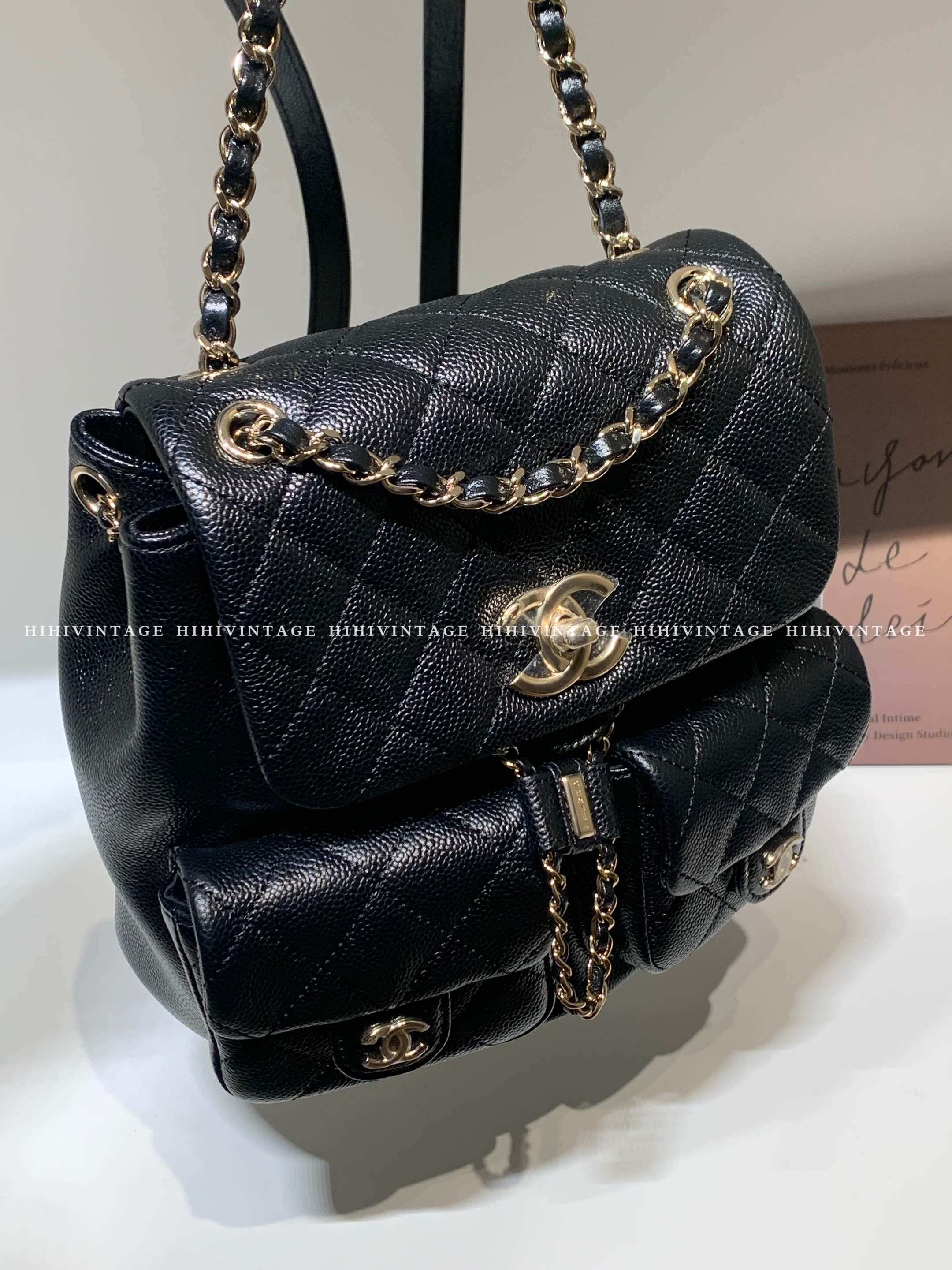 全新未使用 Chanel/香奈儿 HIHI/24A黑金荔枝纹Duma双肩青蛙包