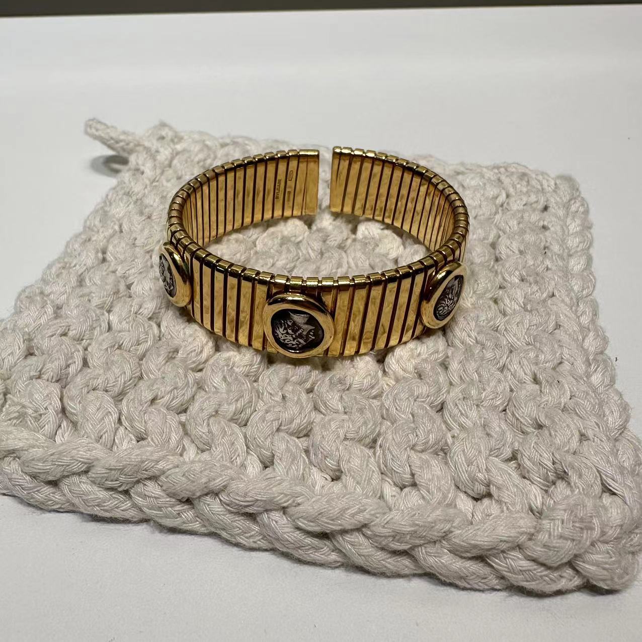 95新 BVLGARI/宝格丽 HIHI/BVLGARI 宝格丽古钱币手镯/9960828