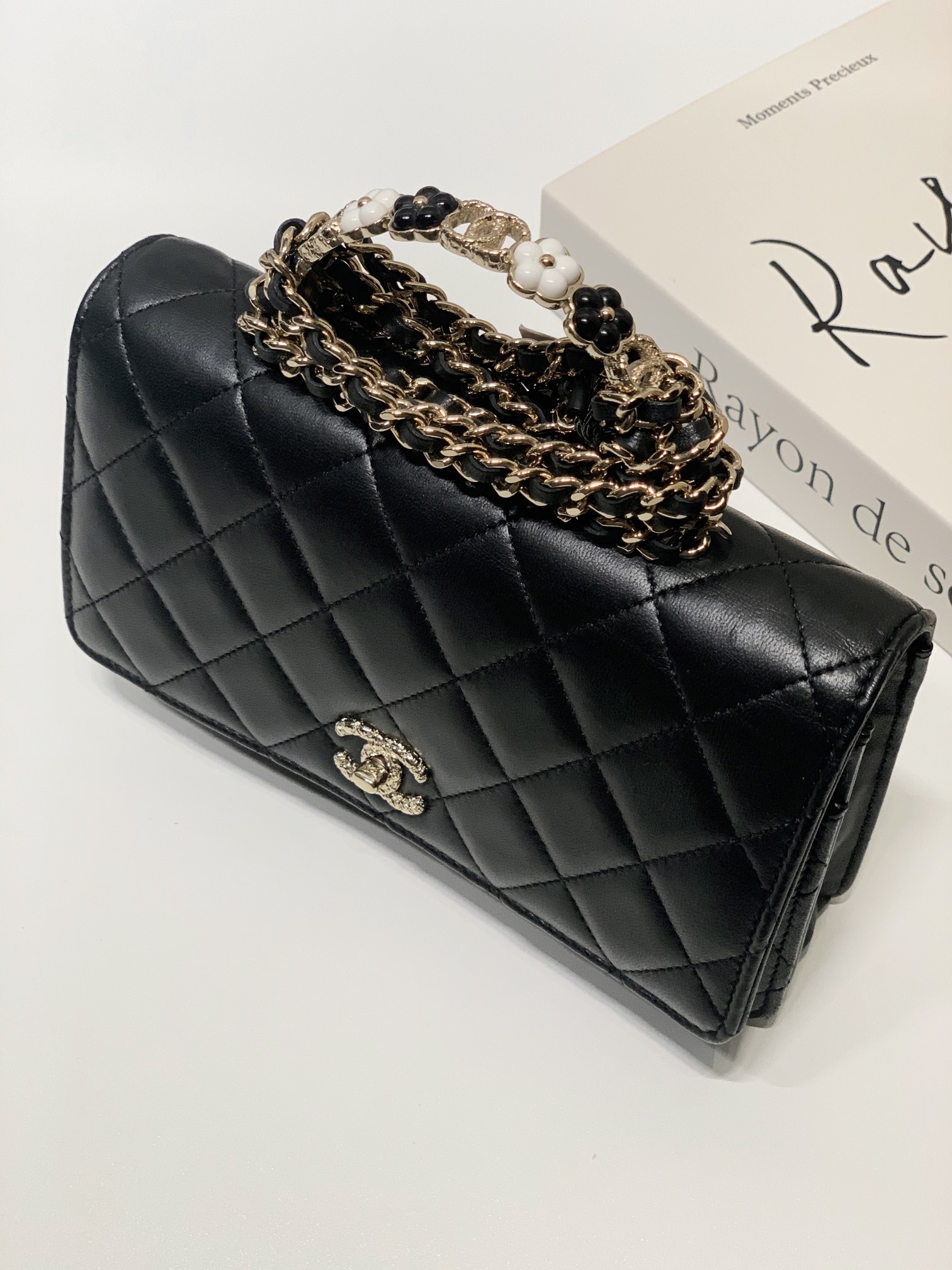 99新 Chanel/香奈儿 HIHI/黑金菱格纹花卉手柄woc链条包9017821
