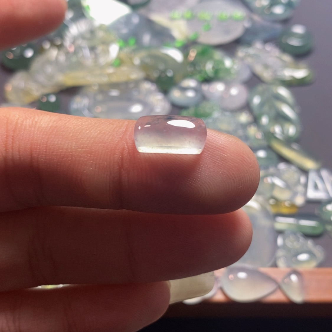 【闪购商品】定制翡翠未镶嵌你****气