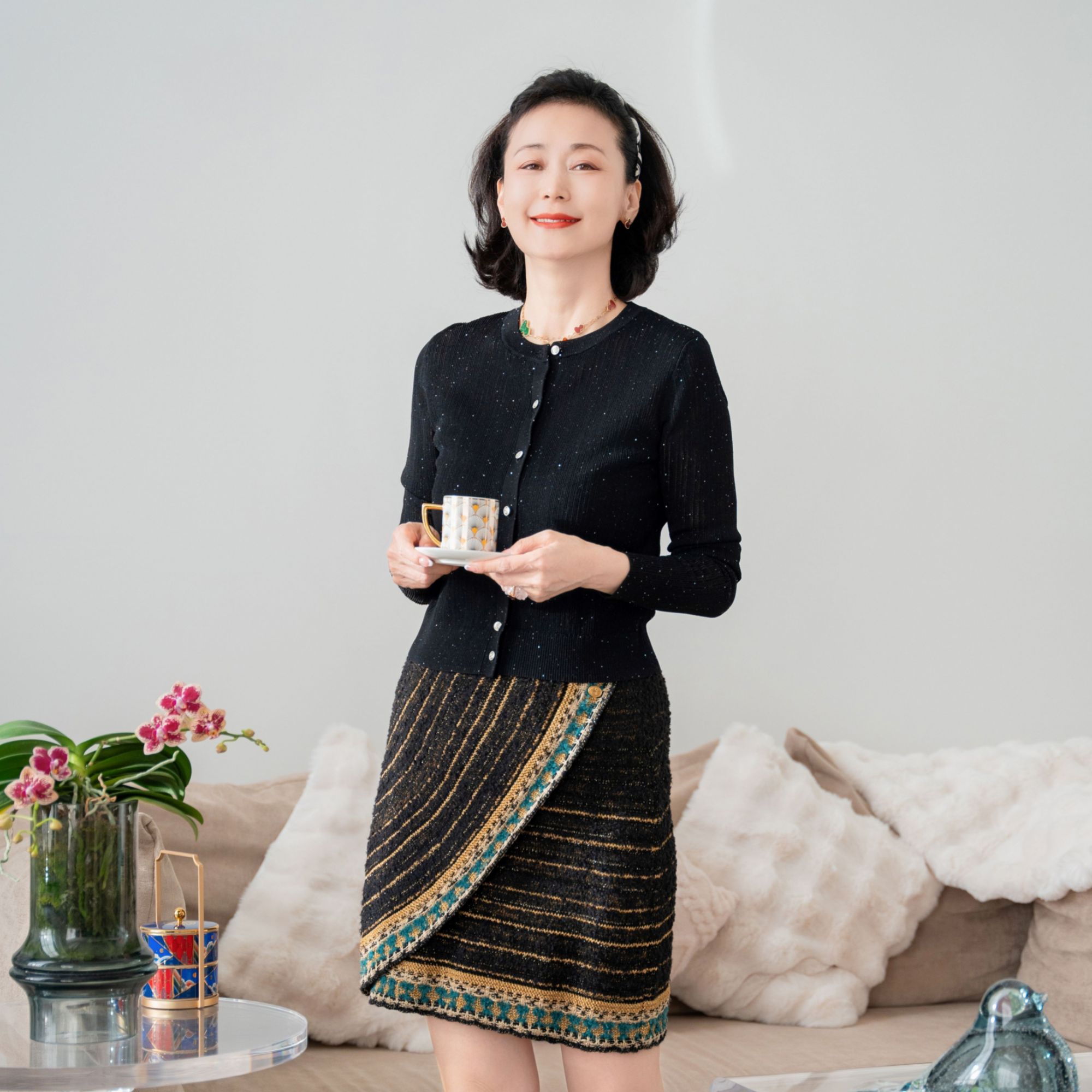 【维姐精选】NA碎银几两  冰丝亮片圆领单排扣针织开衫