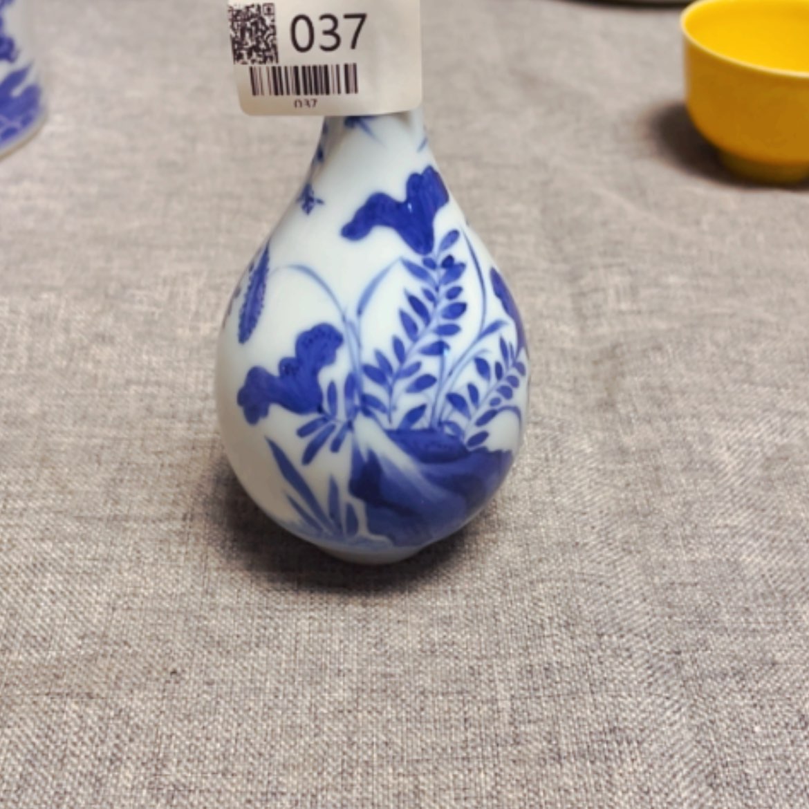 【闪购商品】瓷摆件青****君037