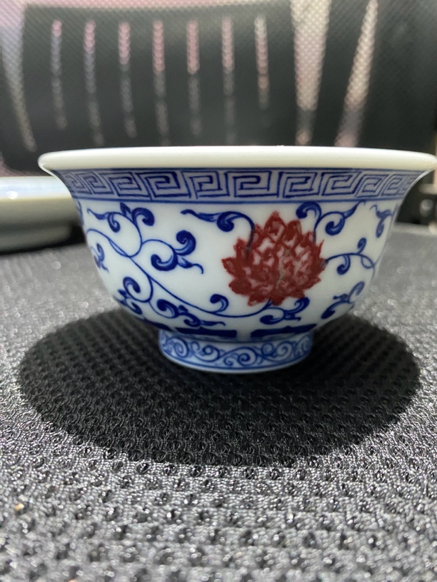 景德镇纯手工手绘青花釉里红缠枝莲100cc主人杯压手杯