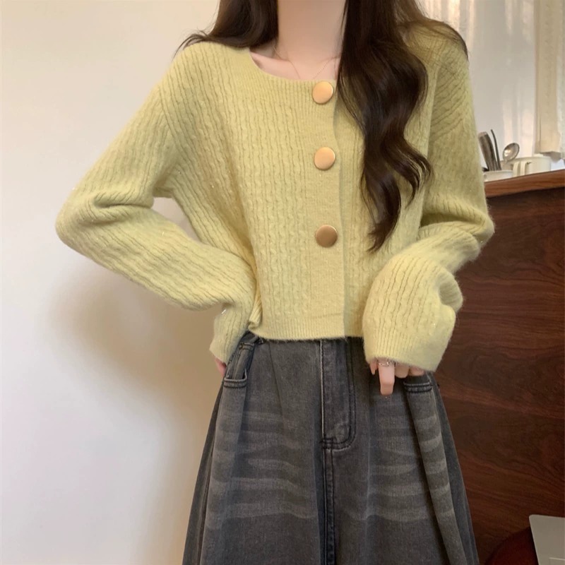 别致独特方领短款毛衣开衫外套女春秋2025新款小个子针织春秋款女