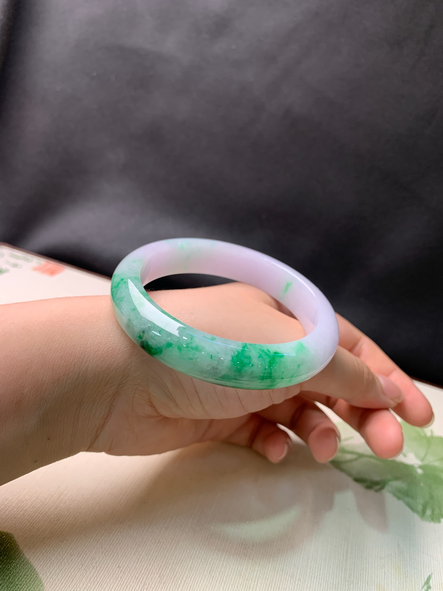 56.5圈口白底青正圈手镯天然缅甸翡翠#2418