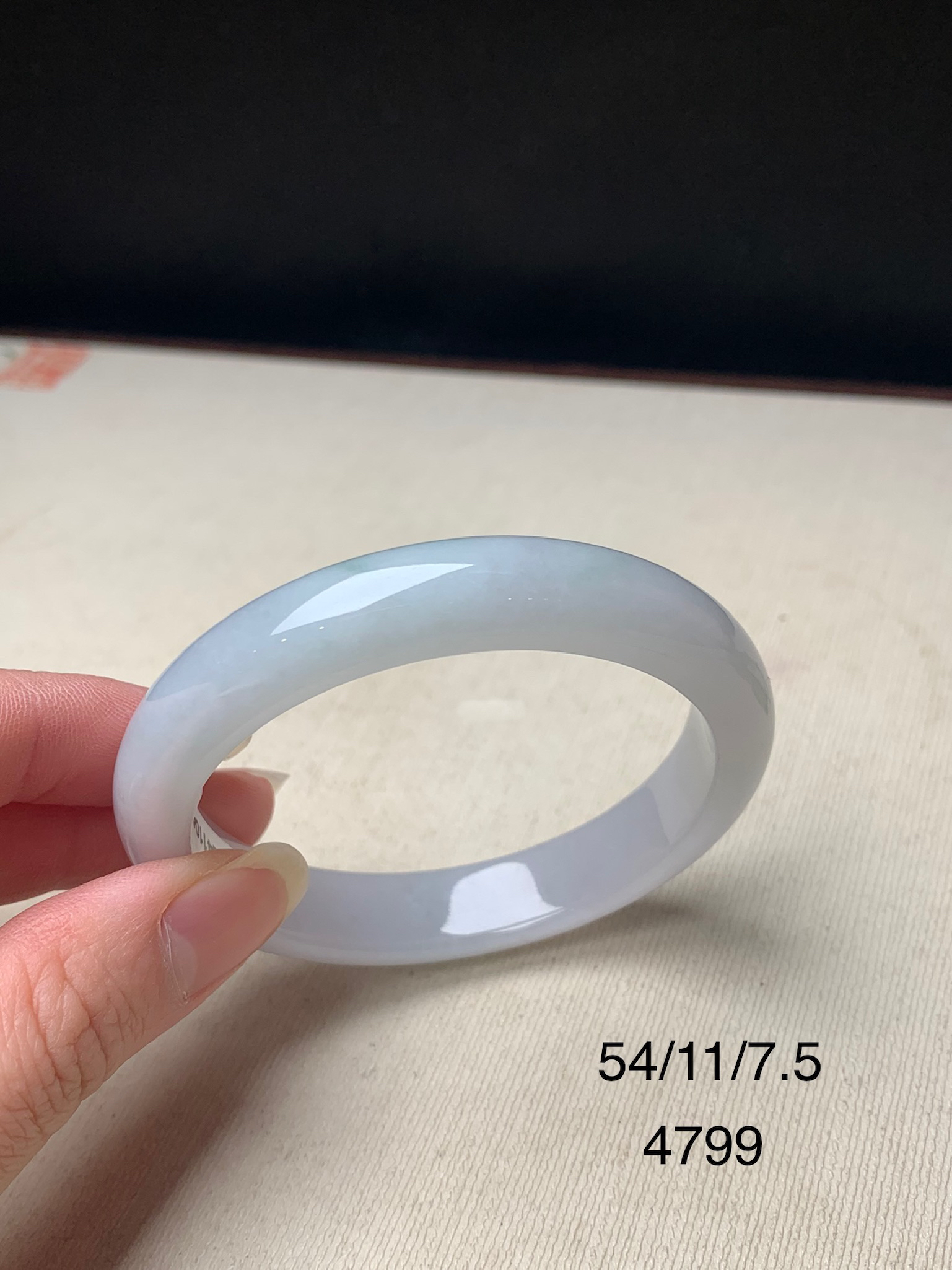 54圈口糯白底正圈天然缅甸翡翠手镯#货号4799