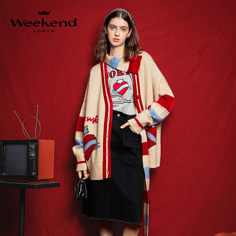 卓雅周末春季V领爱心撞色宽松落肩马海毛过年红色针织衫EJWEAF02