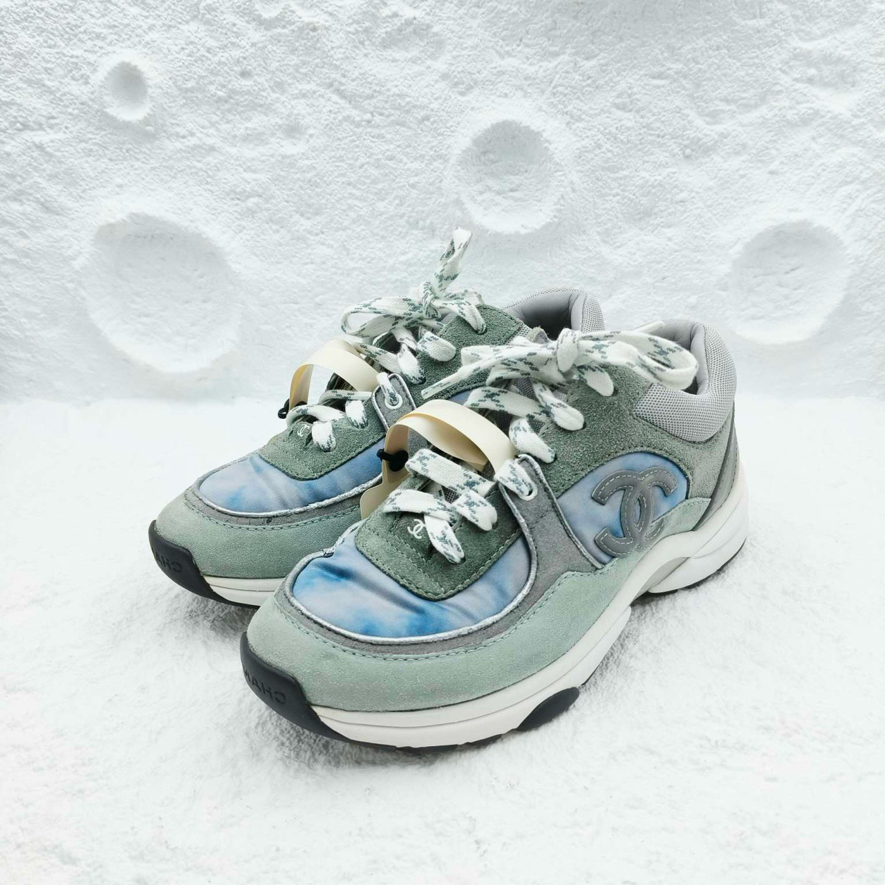 99新 Chanel/香奈儿 双c扎染蓝灰色运动鞋/35码/非全新